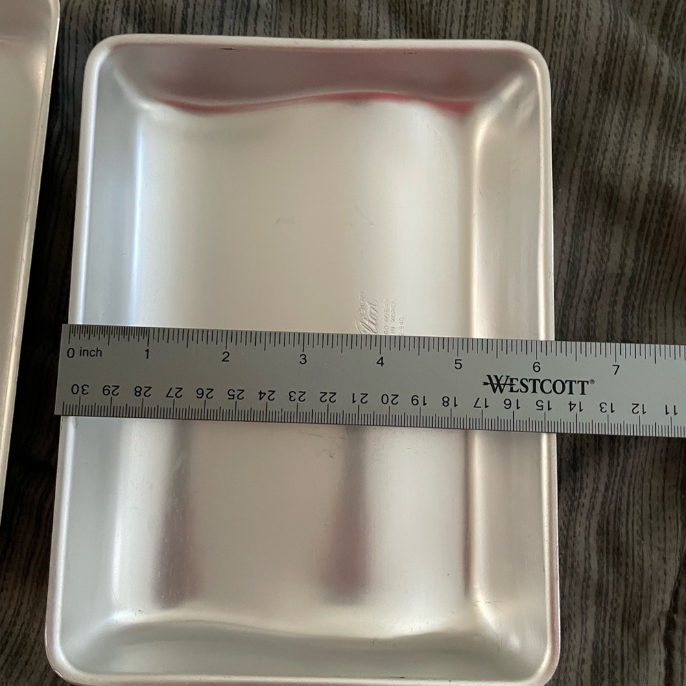 Wilton Book Cake pans - set of 2